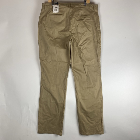 Lee All Day Pants Khaki Relaxed Fit Straight Leg Womens Size 18 Tall - Picture 2 of 13